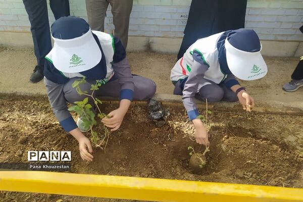 آیین گرامیداشت روز درختکاری و هفته منابع طبیعی در خوزستان
