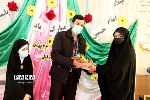 آیین گرامیداشت روز پاسدار در مدارس شهرستان آباده