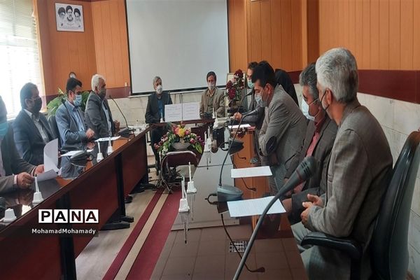 امضای تفاهم‌نامه همکاری اداره ورزش و جوانان با آموزش و پرورش کاشمر