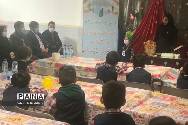 کاشت نهال در مراکز پیش‌دبستانی ناحیه یک شهرری