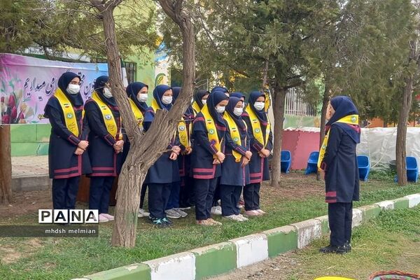مراسم روز درختکاری در کانون امام خمینی شهر محمدیه (استان قزوین)