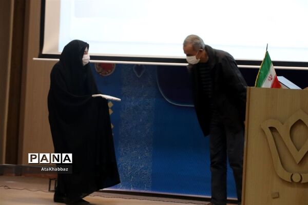 تجلیل از فعالان تربیتی فرهنگی ناحیه پنج تبریز