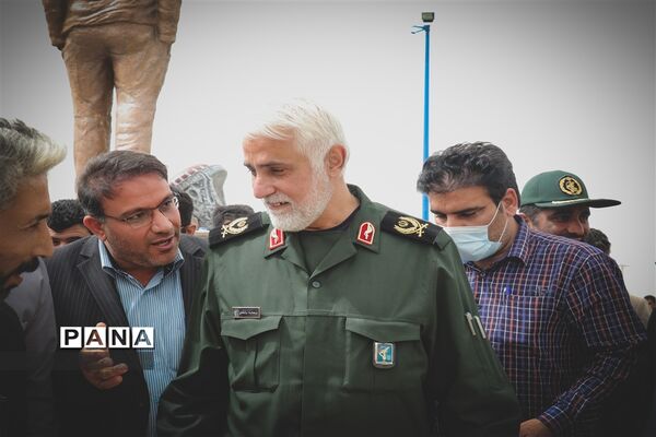 رونمایی از تندیس شهید سپهبد حاج قاسم سلیمانی در شهرستان امیدیه