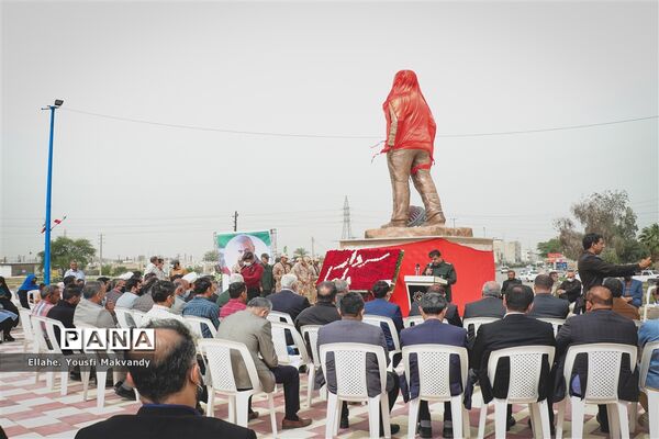 رونمایی از تندیس شهید سپهبد حاج قاسم سلیمانی در شهرستان امیدیه