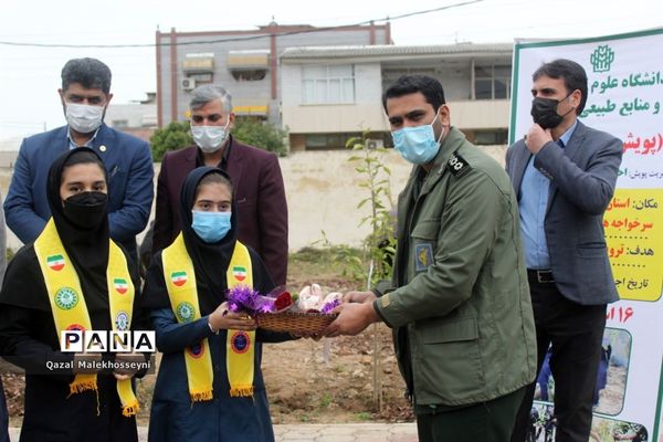 جشن تولد زمین در گلستان