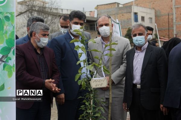 جشن تولد زمین در گلستان