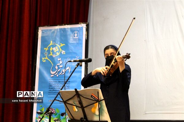 آیین گرامیداشت هفته تربیت اسلامی در گلوگاه