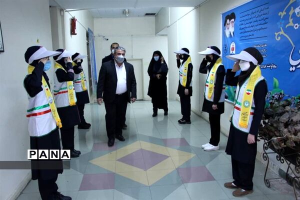 تجلیل از طلیعه‌داران حوزه پرورشی در منطقه ۱۷