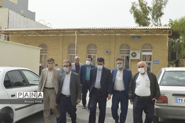 تجلیل از جانبازان فرهنگی دفاع مقدس در اداره کل آموزش و پرورش استان بوشهر