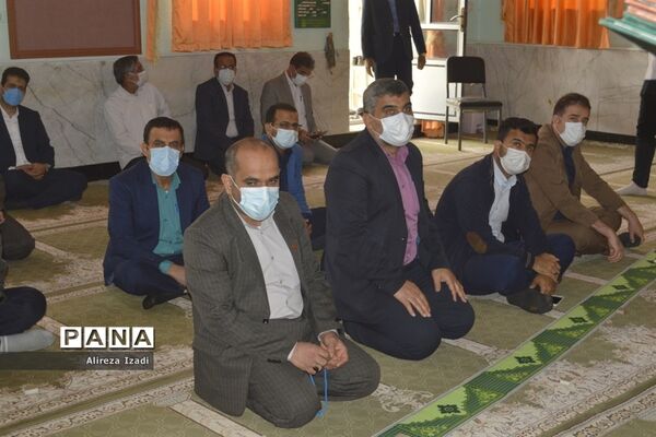 تجلیل از جانبازان فرهنگی دفاع مقدس در اداره کل آموزش و پرورش استان بوشهر