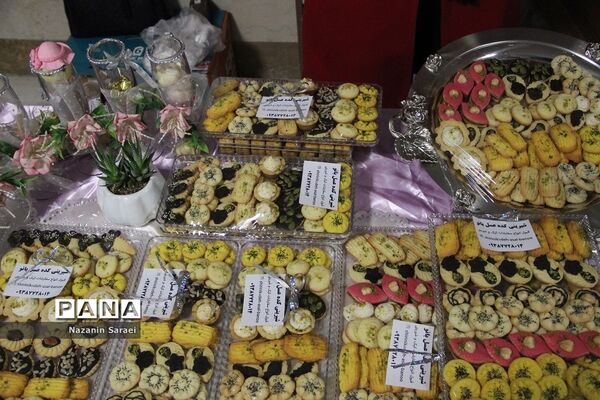 نمایشگاه شیرینی، کیک، شکلات و دسرهای خانگی در اسلامشهر