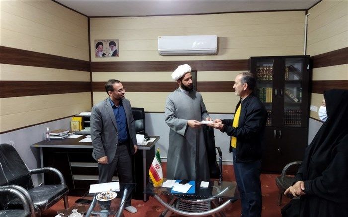 تجلیل امام جمعه صفادشت از فرهنگی عرصه تربیت