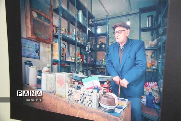 نمایشگاه خانواده ایرانی، تولیدات ایرانی در هنرستان فرزانگان شهرستان بهبهان