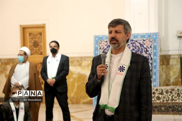 جشن تکلیف ۴۰۰ دانش‌آموز پسر پایه هشتم مدارس سمپاد مشهد مقدس در حرم مطهر رضوی