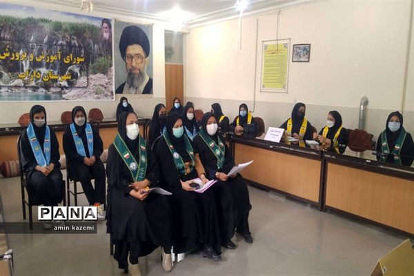 مناظره دانش‌آموزی پیشتازان داراب