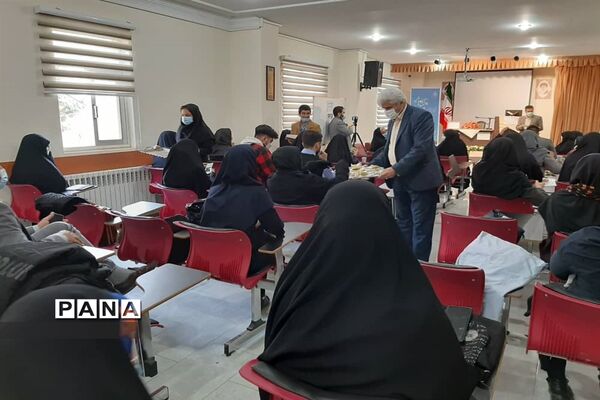 برگزاری دوره ضمن خدمت جهاد تبیین و سیر تربیت اسلامی دانش‌آموزان