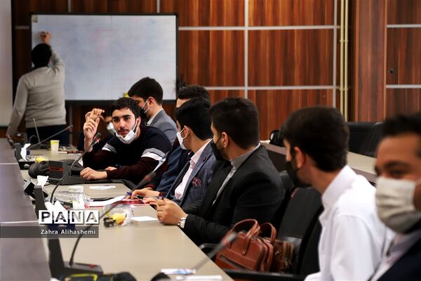 انتخابات هیات رئیسه مجلس دانش‌آموزی شهر تهران-2