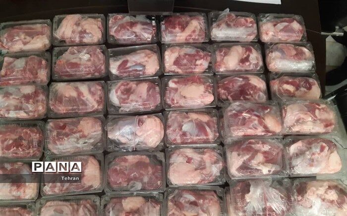 توزیع ۱۶۲ بسته گوشت قربانی توسط خادمیاران رضوی منطقه ۱۴