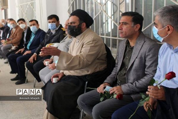 نمایشگاه آثار هنری دانش‌آموزان در بوشهر