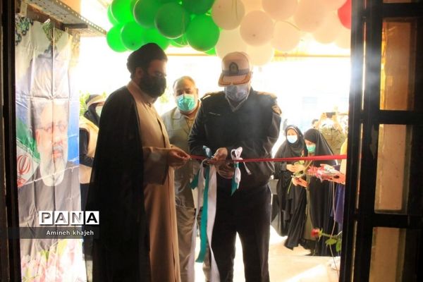 نمایشگاه آثار هنری دانش‌آموزان در بوشهر