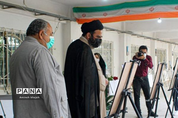 نمایشگاه آثار هنری دانش‌آموزان در بوشهر