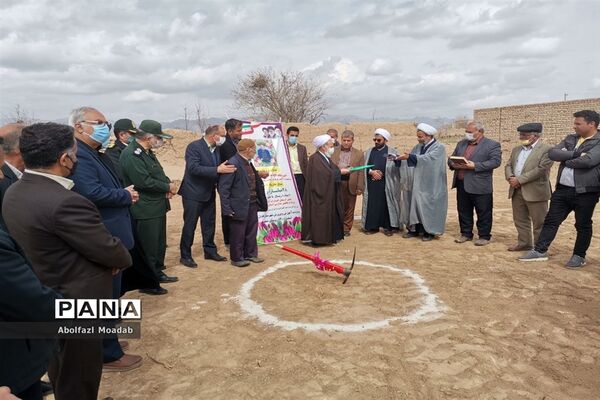 کلنگ‌زنی پروژه مدرسه شش کلاسه در روستای دهنو، خلیل آباد