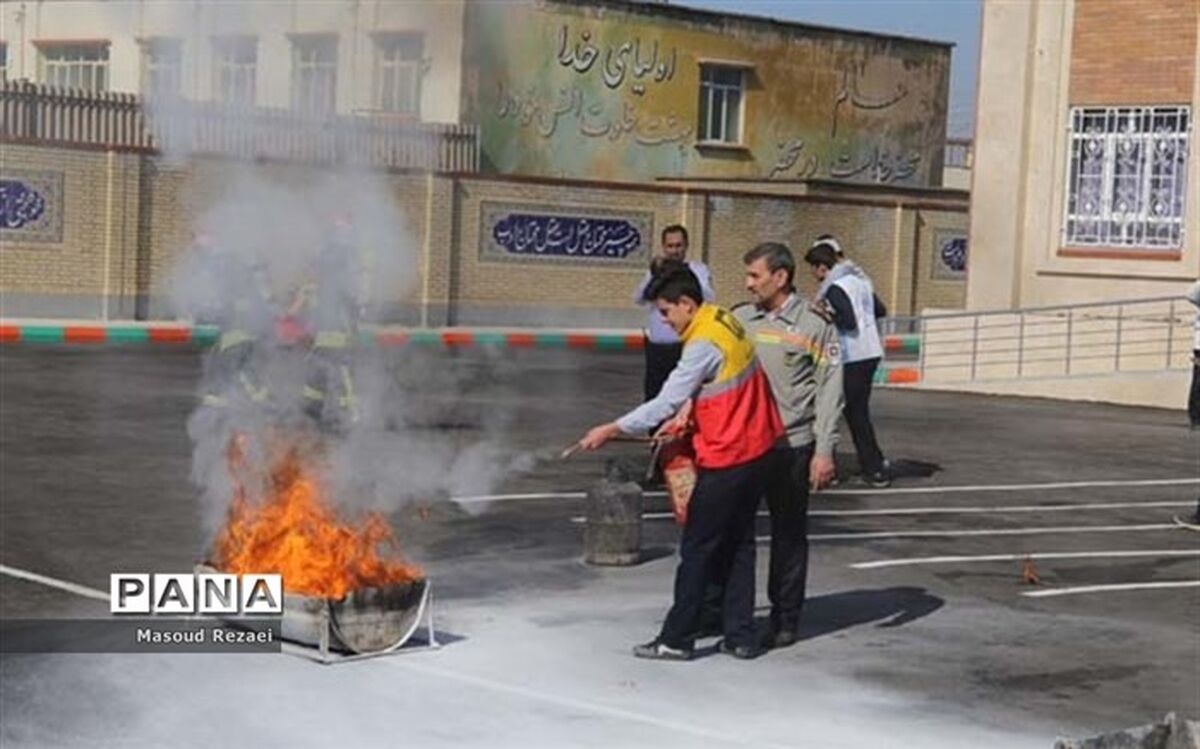 اجرای پویش «هر دانش‌آموز مراقب یک همکلاسی» برای چهارشنبه آخر سال