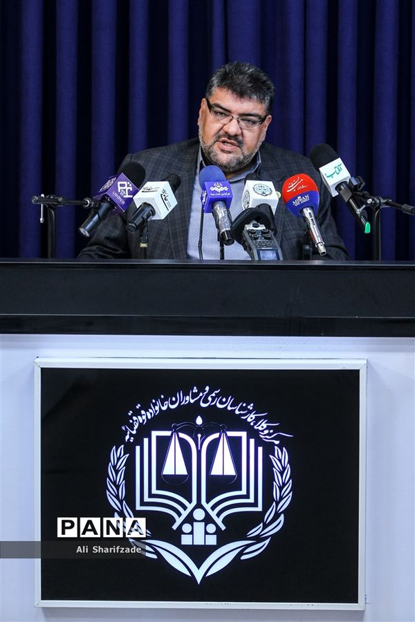 نشست خبری رئیس مرکز وکلا  قوه قضاییه