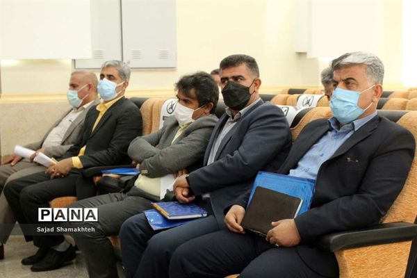 نشست معاون پارلمانی وزارت آموزش و پرورش با راهبران آموزشی استان در اهواز