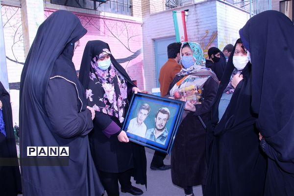 یادواره 4000شهید دانش‌آموز و فرهنگیان منطقه17