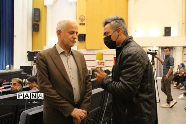 مراسم تجلیل از عوامل برنامه تلویزیونی نوجوانی به توان نو