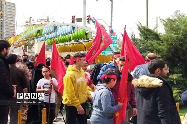 تشییع پیکر شهید مدافع حرم «احسان کربلایی پور» در قم