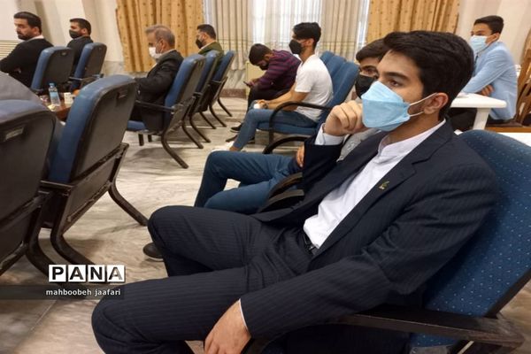 نشست وزیر آموزش و پرورش با فرهنگیان و دانش آموزان مازندران