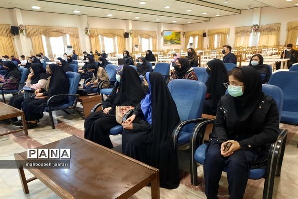 نشست وزیر آموزش و پرورش با فرهنگیان و دانش آموزان مازندران