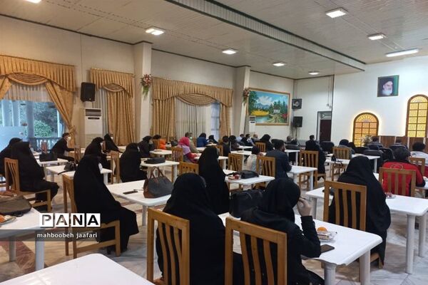 نشست وزیر آموزش و پرورش با فرهنگیان و دانش آموزان مازندران