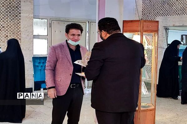 تقدیر از مشاوران پرتلاش منطقه ۱۵