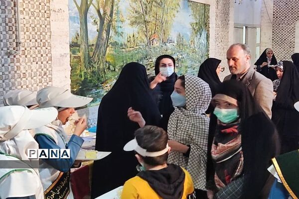 تقدیر از مشاوران پرتلاش منطقه ۱۵