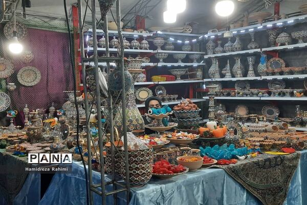 نمایشگاه صنایع دستی و سوغات اقوام در شهر ری