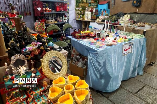 جشنواره عیدانه و صنایع‌دستی در شهرری