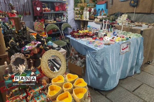 جشنواره عیدانه و صنایع‌دستی در شهرری