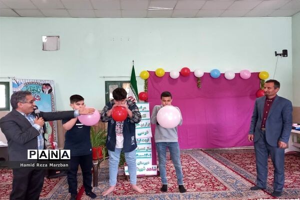 مراسم تجلیل از برترین‌های دانش‌آموزی آموزشگاه شاهد شهید کاظمی اسلامشهر