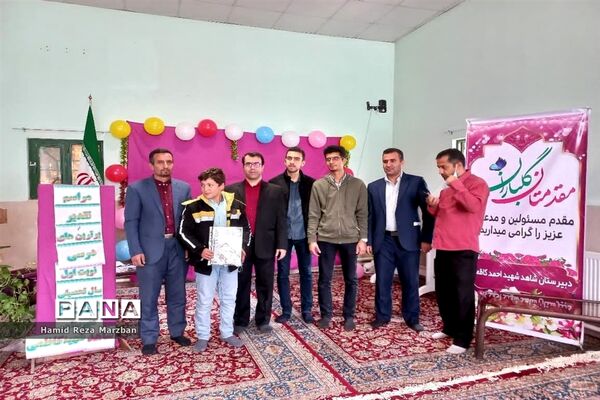 مراسم تجلیل از برترین‌های دانش‌آموزی آموزشگاه شاهد شهید کاظمی اسلامشهر