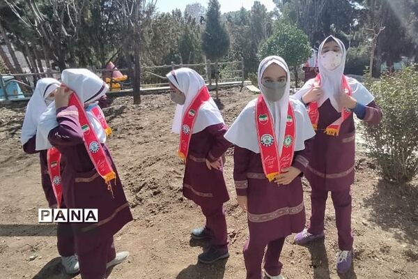 برگزاری آخرین جلسه شورای دانش‌آموزی دبستان حضرت زهرا(س)‌رودهن در سال ۱۴۰۰