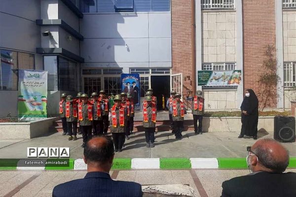 جشن تولد زمین در آموزشگاه شهیدین قاسمی