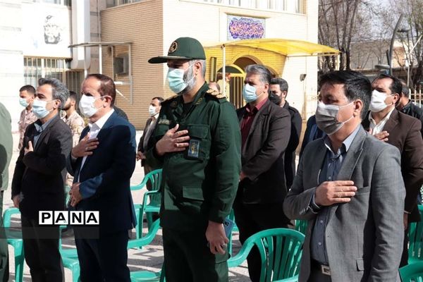 سیل کمک‌های مومنانه در آستانه سال جدید