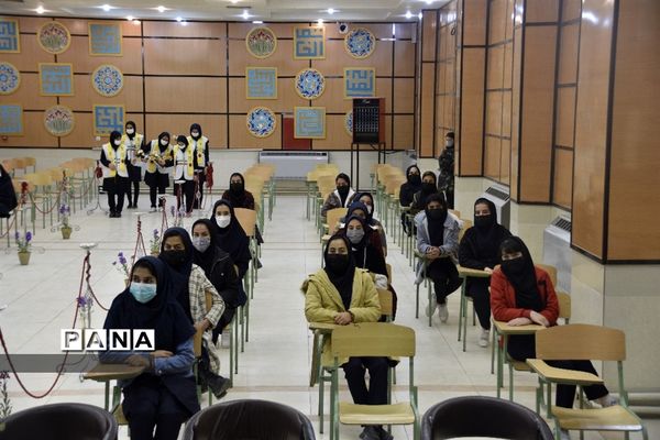 مراسم اختتامیه سومین طرح ملی لاله‌های روشن در شهرضا