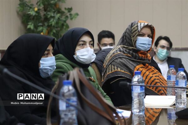 نشست خبری رئیس دانشگاه علوم‌ پزشکی تبریز