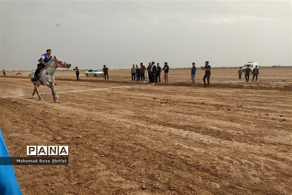 برگزاری اولین دوره مسابقات اسب‌سواری در شهرستان امیدیه