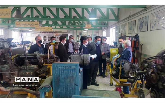 آموزش همراه با تولید در هنرستان‌های تربت حیدریه