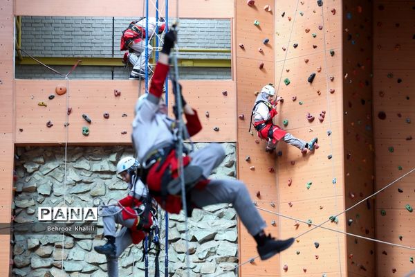 مانور عملیاتی امداد و نجات دانش‌آموزی طرح ملی دادرس